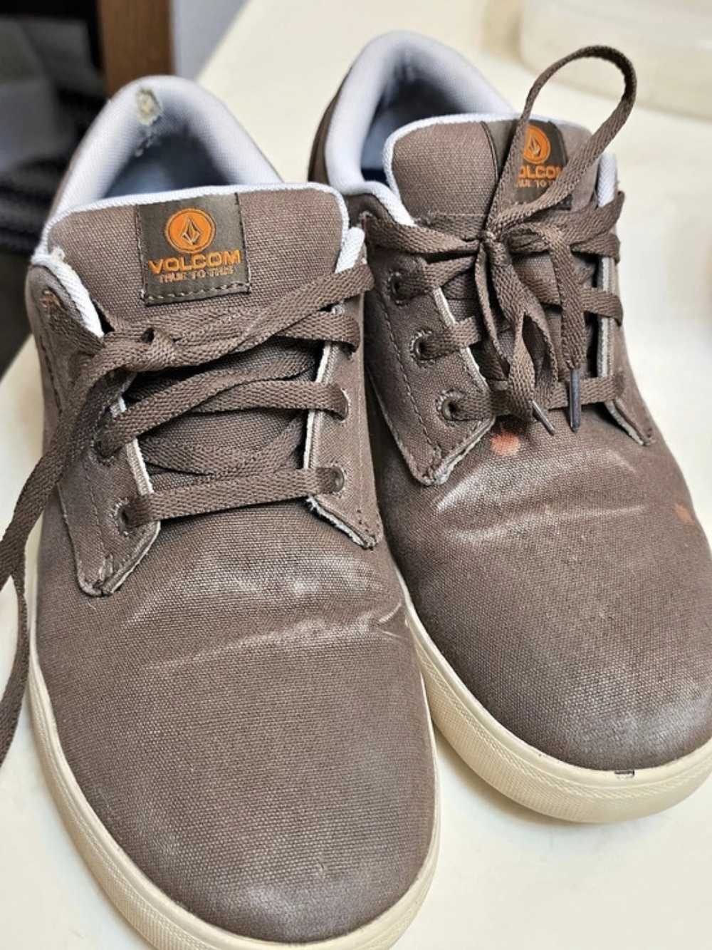Volcom Men's Stone Op Art Work Sneakers Brown